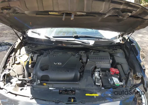 2017 Nissan Maxima 3.5 Platinum z USA, uszkodzony, nr VIN 1N4AA6AP5HC367976